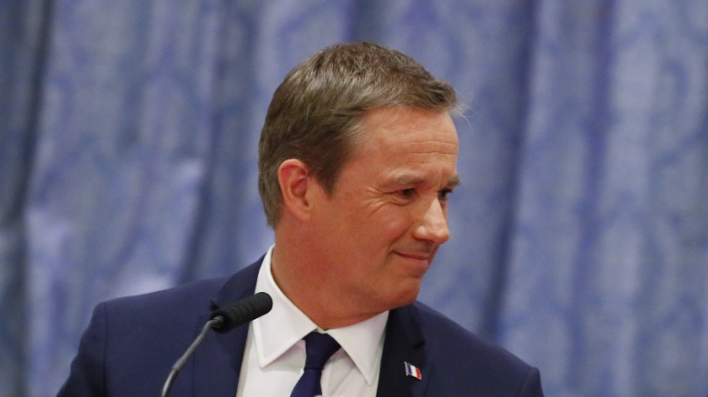 Кандидат в президенты Франции Дюпон-Эньян призвал отклонить помощь Украине