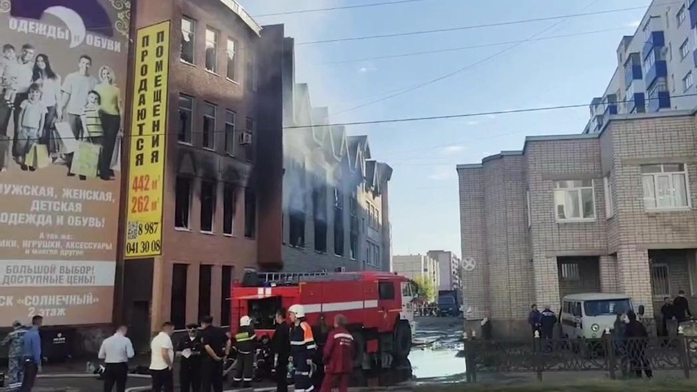 Погибших при пожаре в ТЦ трех сестер похоронили в Стерлитамаке