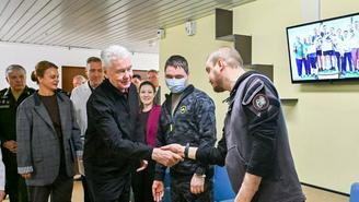 Выстроили систему