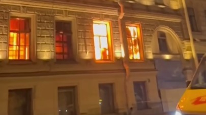 Особняк архитектора Миллера загорелся в районе Исаакиевского собора в Петербурге