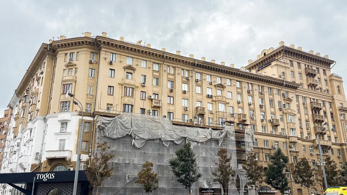 В Хамовниках проходит капитальный ремонт дома 1956 года постройки