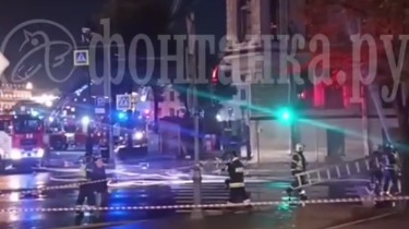 Крыша особняка Миллера в центре Петербурга обрушилась во время пожара