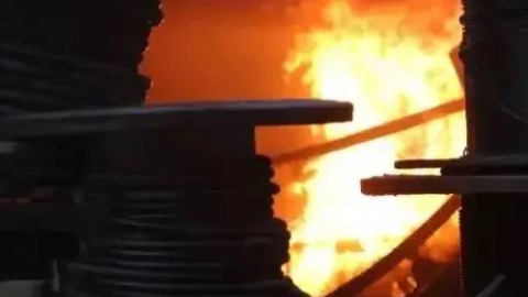 Пожар на Южнопортовой улице в Москве 9 октября 2026 года: что загорелось