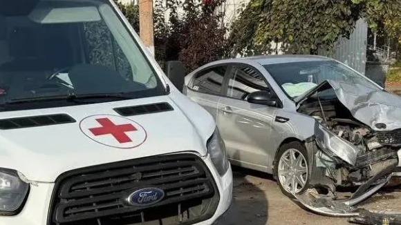 ДТП со скорой помощью на улице Циолковского в Королеве 9 октября: кто пострадал