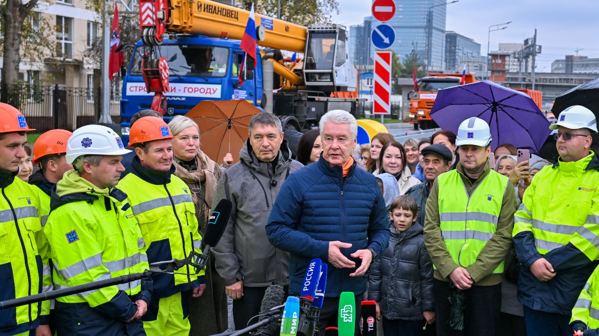 12 октября. Мэр Москвы Сергей Собянин на Шелепихинской набережной 