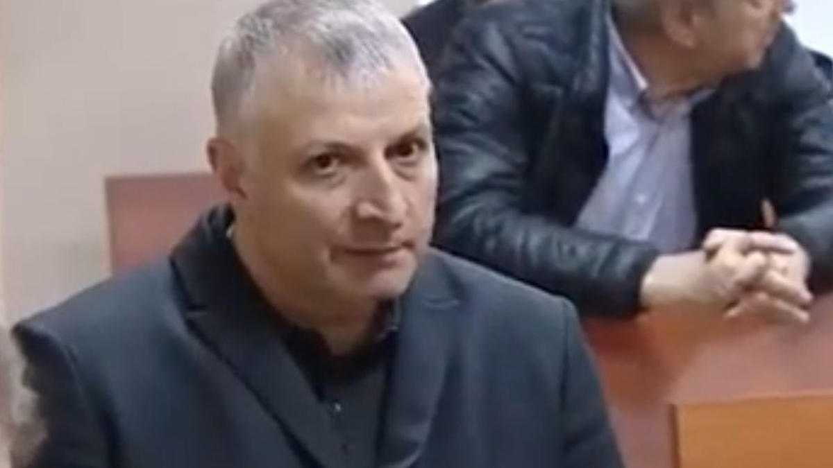 Дело вора в законе Ахмеда Сутулого вернули в суд: кто он, в чем его обвиняют, почему не признает вину
