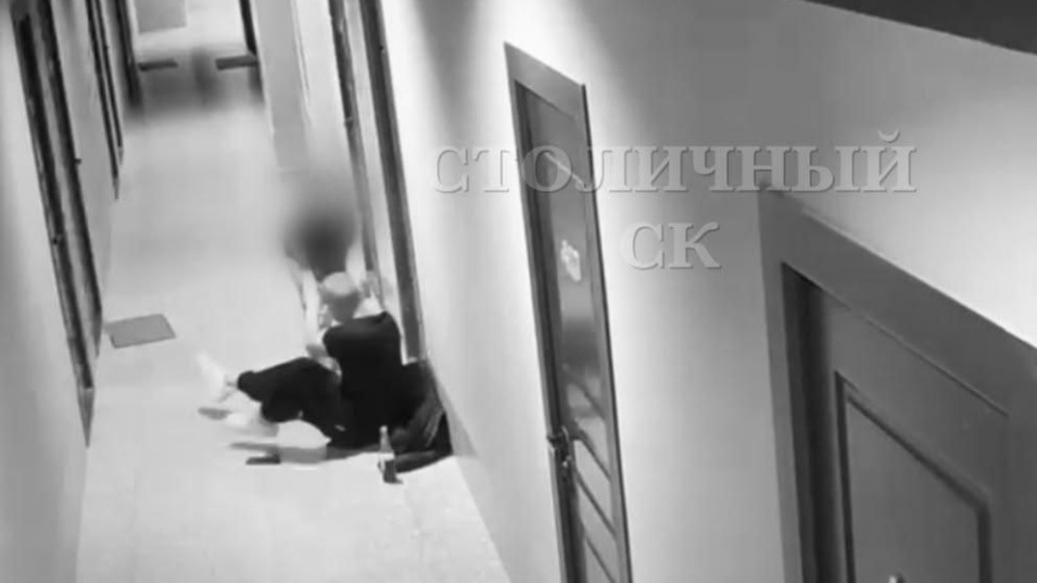 Мужчину зарезали в доме на Нижегородской улице в Москве