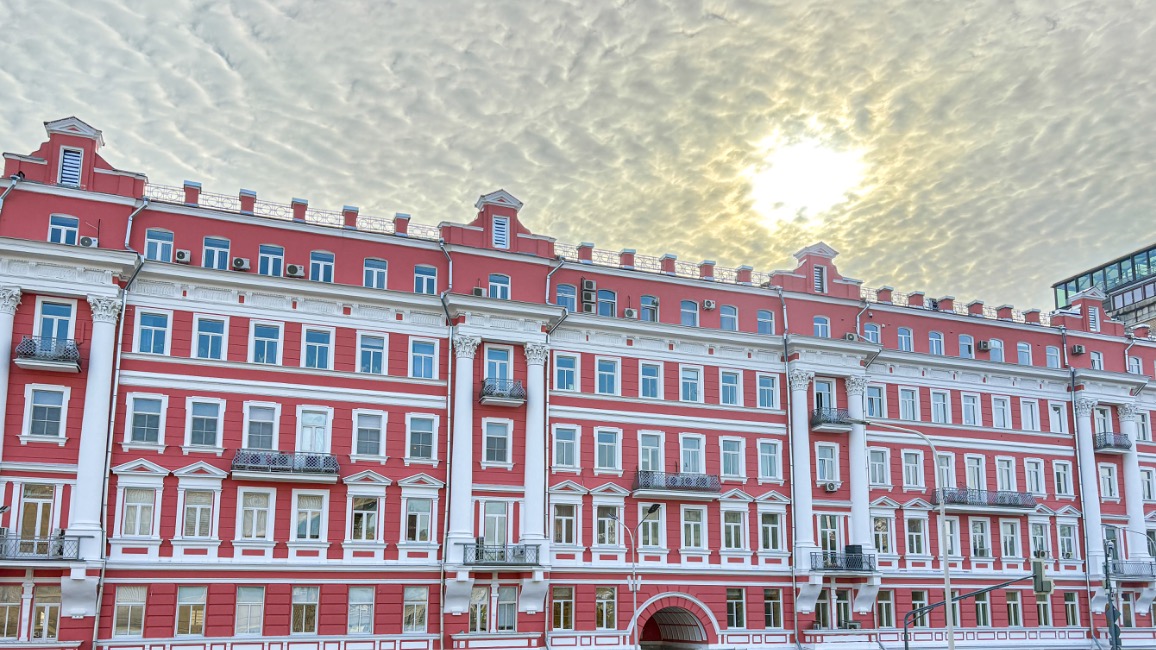 На Пушкинской площади сняли леса с доходного дома князя К. А. Горчакова