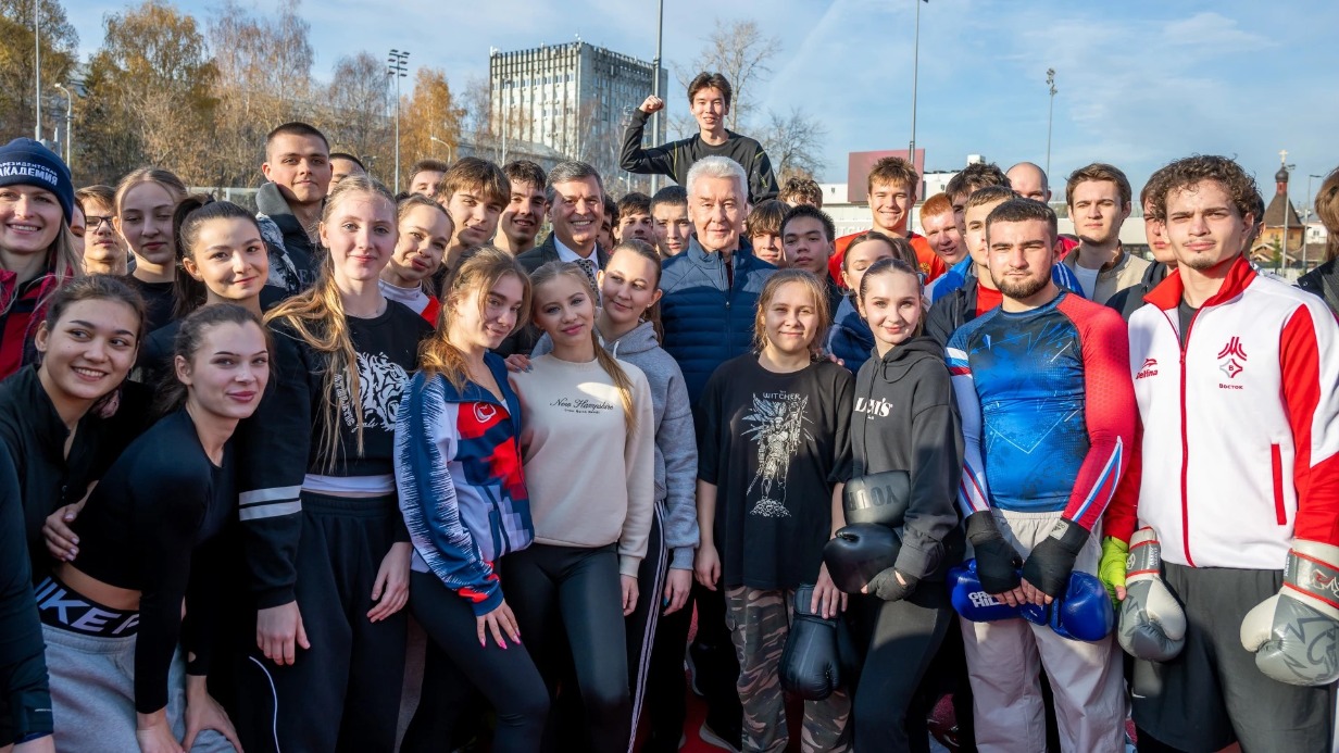 Собянин открыл современный спортивный кластер в Нагатино-Садовниках