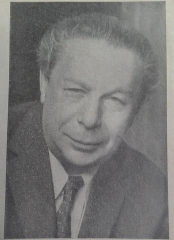 На фото: Марк Чарный (1901 - 1976), заместитель ответственного редактора "Вечерки" в 1924-1928 годах, земляк и друг Александра Кутузова. Большинство фактов о Кутузове известно из его воспоминаний. 