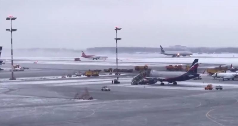 На место оперативно прибыли экстренные службы