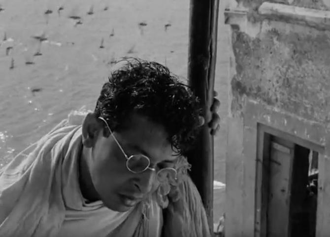 В 1952 году власти ввели запрет на демонстрацию долгих поцелуев, а тем более обнаженной натуры и бунтов против правительства. Послабления по табуированным темам начались только в 90-е