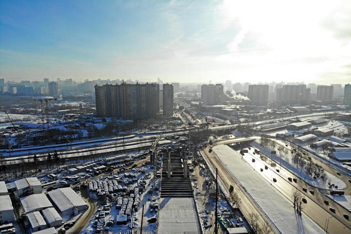 Длина нового тоннеля составит более 350 метров. Проходка ведется в районе Очаково-Матвеевское под эстакадой на пресечении улицы Генерала Дорохова и Аминьевского шоссе
