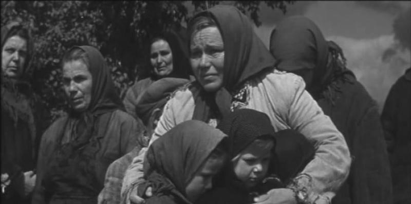 Валентина Березуцкая была хороша в «Бабьем царстве» в роли Матрены