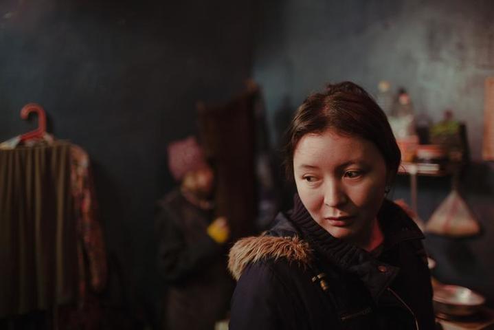 Режиссер пропускает зрителя сквозь гущу переживаний главной героини