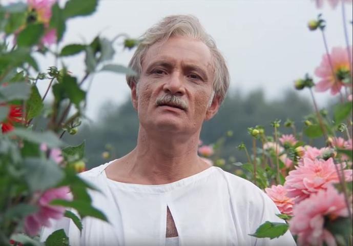 Георгий Данелия в роли Абрадокса — правителя планеты Альфа