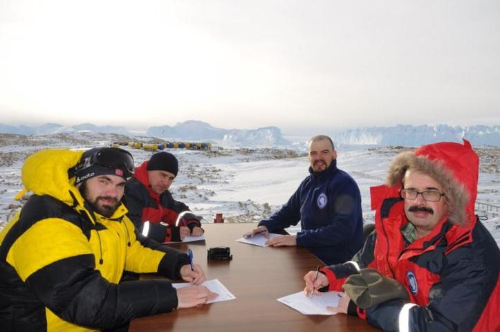 «Тотальный диктант» уже перестал быть акцией одного дня, когда люди просто вместе пишут какой-то текст. У аудитории есть большая потребность и желание учиться, поэтому сейчас мы развиваем образовательные ресурсы