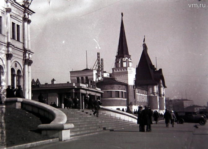 Комсомольская площадь в 1936 году