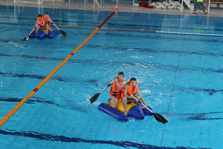 Специально для соревнований был подготовлен регламент, который жюри раздало всем командам и попросило неукоснительно соблюдать, ведь настоящие соревнования должны проводиться только по правилам