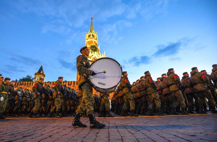 В столице 4 мая прошла вторая ночная репетиция парада Победы / Фото: Пелагия Замятина / Вечерняя Москва