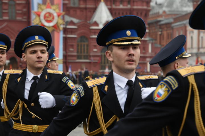 Парад в честь 74-й годовщины Великой Победы прошел на Красной площади