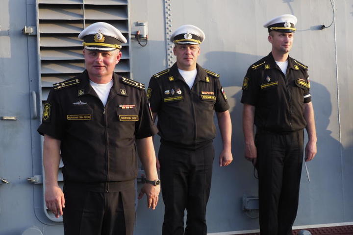 Крейсер снова в море