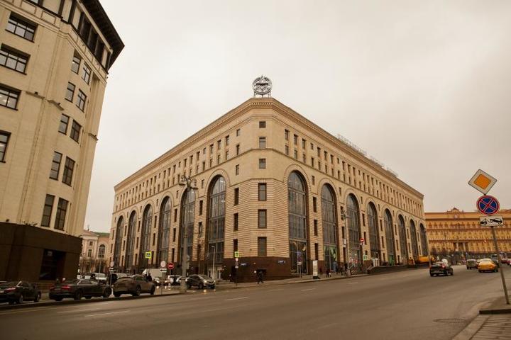 Попав в Гастрогалерею, понимаешь, что здесь могут предложить кухню на любой вкус и чуть ли не со всех сторон света