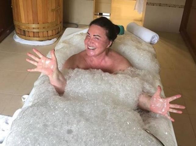 Надежда Бабкина поделилась откровенной фотографией