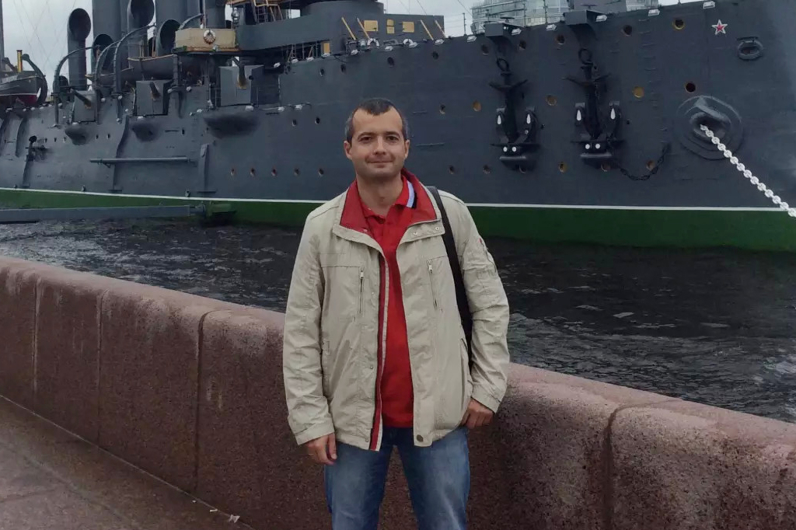 Командир воздушного судна Дамир Юсупов