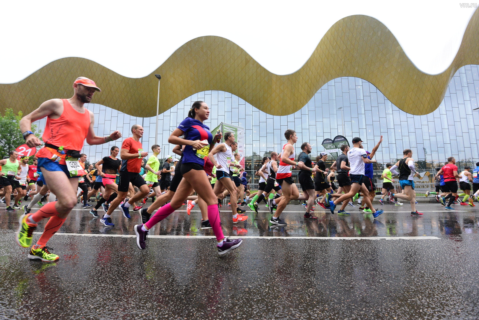 Шесть тысяч человек приняли участие в полумарафоне «Лужники»